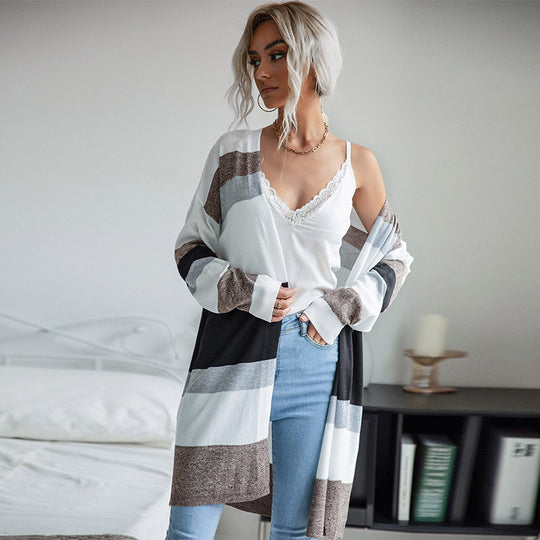 Damen Strickjacke mit modischem Streifenmuster und lässigem Schnitt R&B