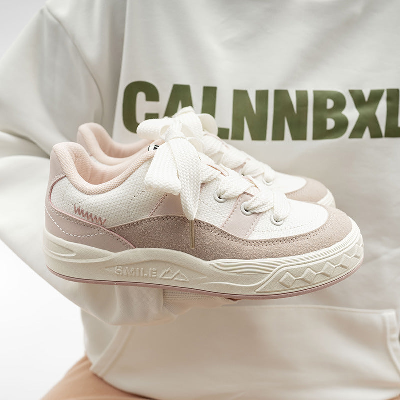 Damen Sportliche Sneakers mit innovativer Oberflächenstruktur und gepolsterter Sohle R&B