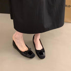 Damen Ballerinas mit eleganten Schleifen und glanzvoller Oberfläche EB
