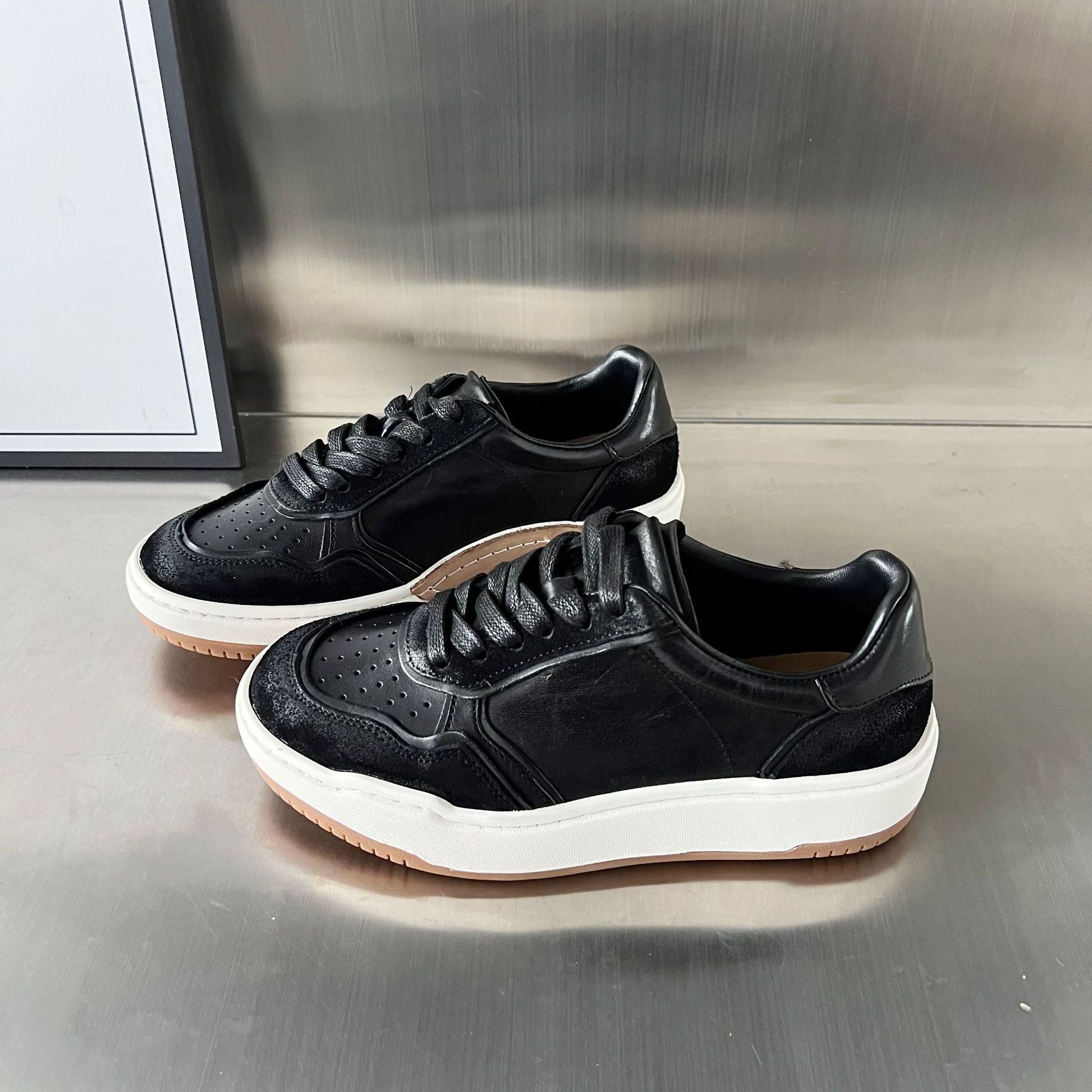 Damen Elegante und bequeme Sneakers aus hochwertigem Leder R&B