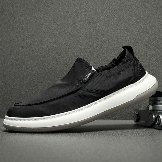 Damen bequeme Slip-On Sneakers mit elastischem Kragen und flexibler Sohle R&B