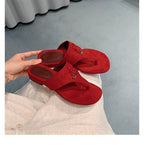 Damen elegante Zehentrenner-Sandalen mit modischem Riemendesign und bequemer Fußbettstruktur R&B