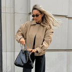 Damen Kurze Utility-Jacke mit voluminösen Ärmeln und praktischen Taschen R&B