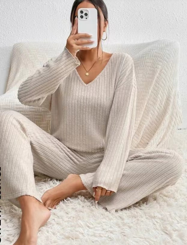 Damen Gemütlicher Strickanzug mit V-Ausschnitt und Rippstruktur R&B