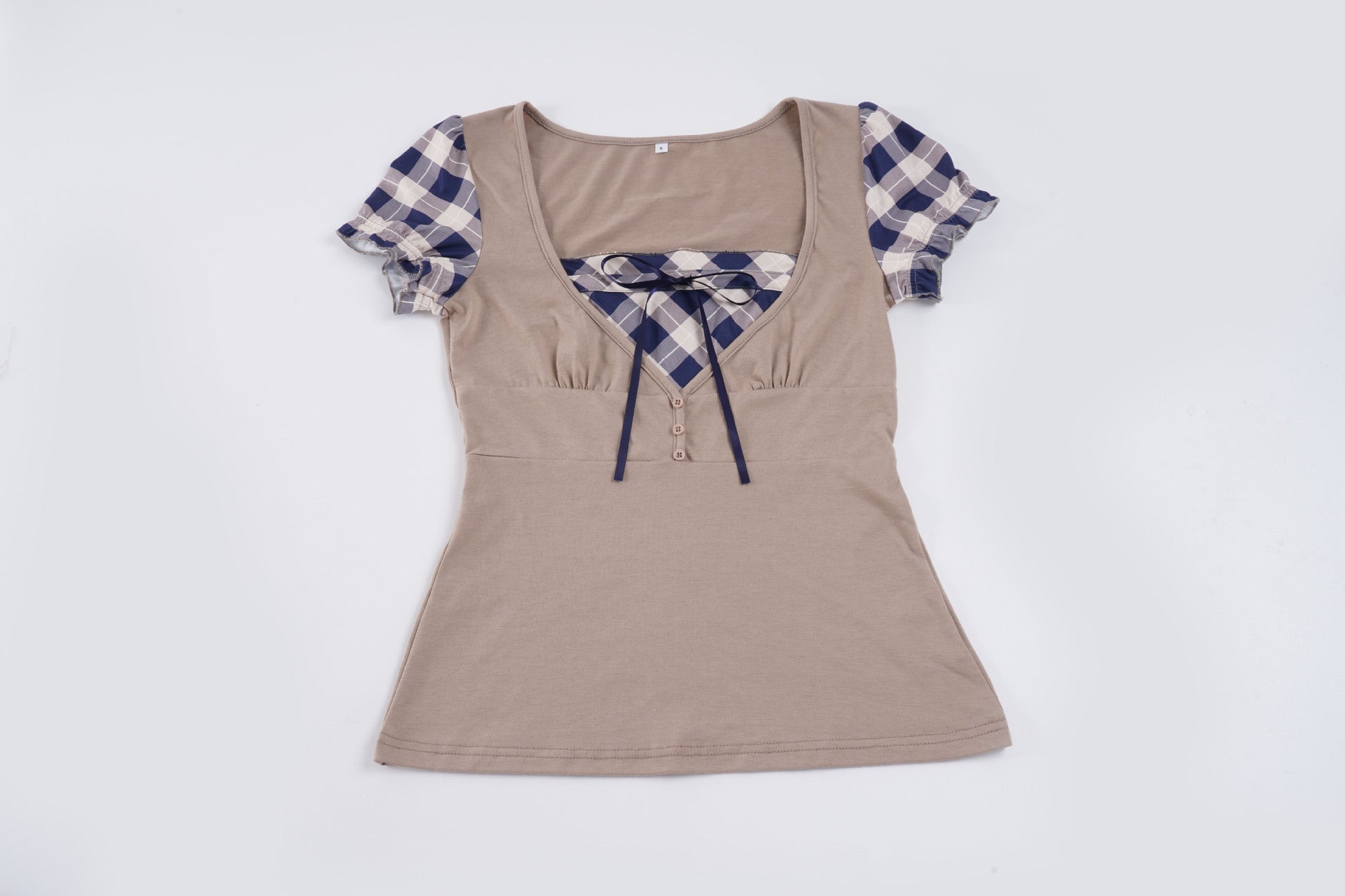Damen modisches Oberteil mit asymmetrischem Karomuster und eleganten Rüschendetails R&B