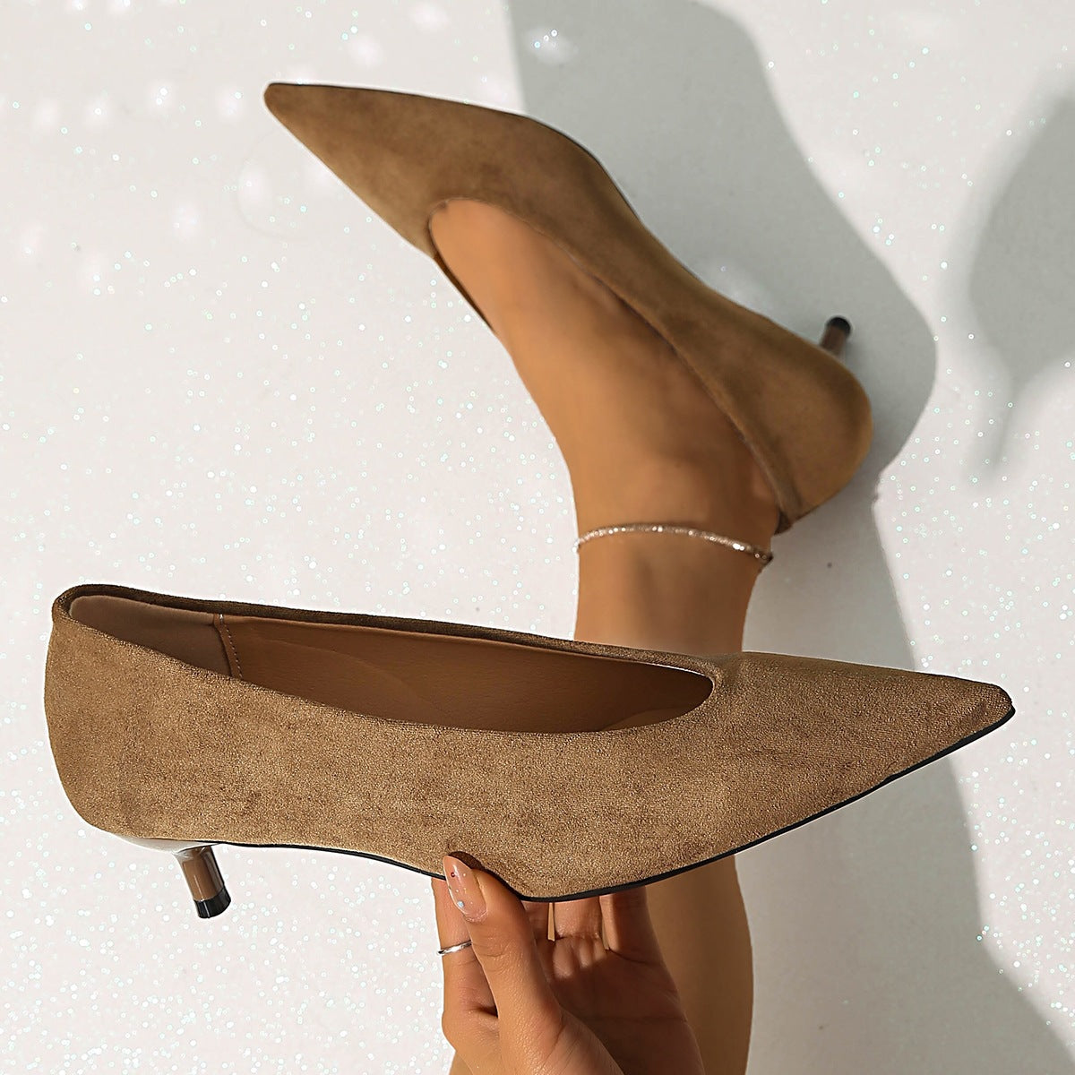 Damen Elegante Pumps aus hochwertigem Veloursleder mit geschmeidiger Form