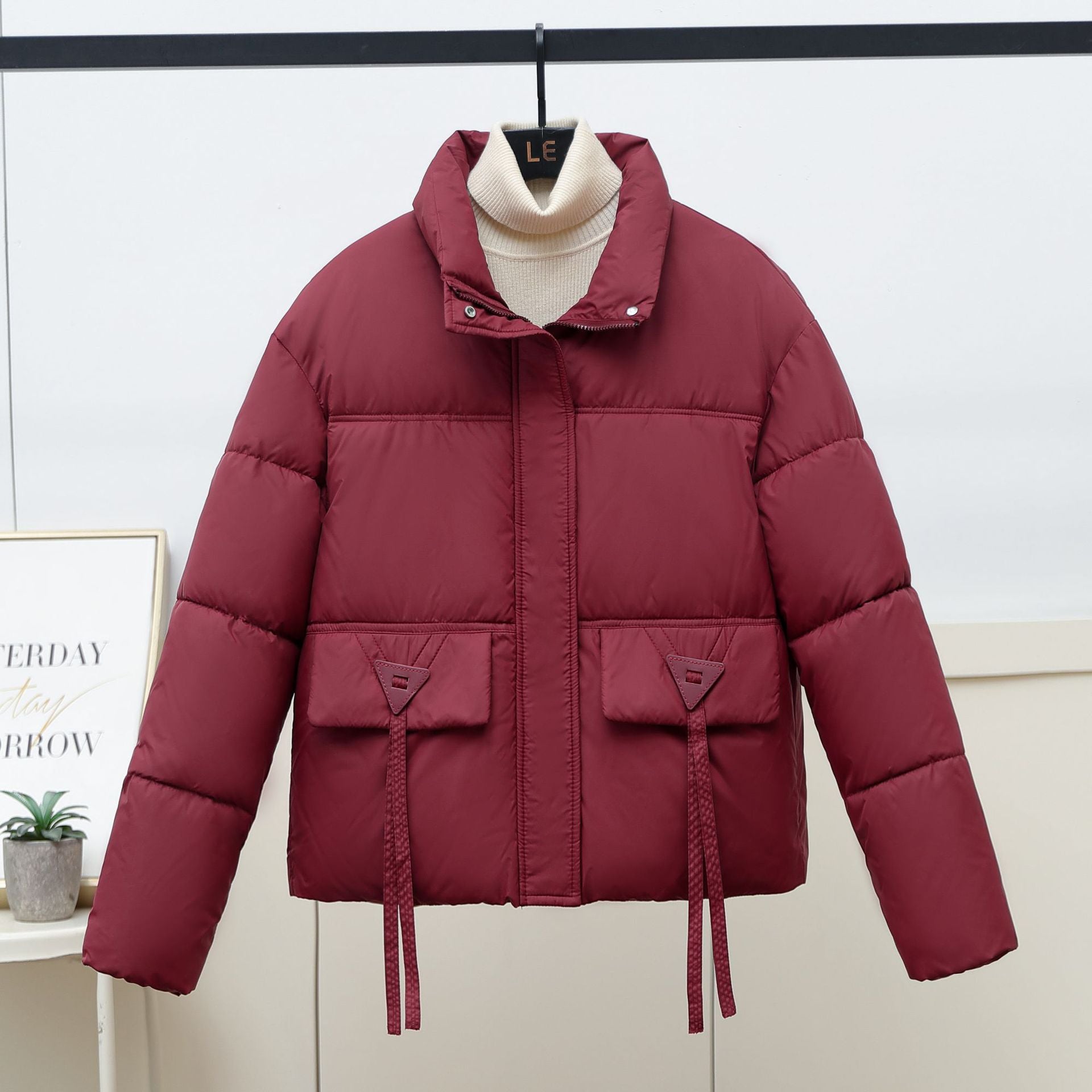 Damen gesteppte Übergangsjacke mit hohem Kragen und modernen praktischen Taschen R&B