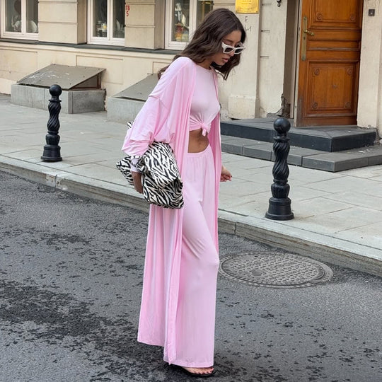 Damen Loungewear-Kombination mit weit geschnittenem Oberteil und weiten Hosen R&B