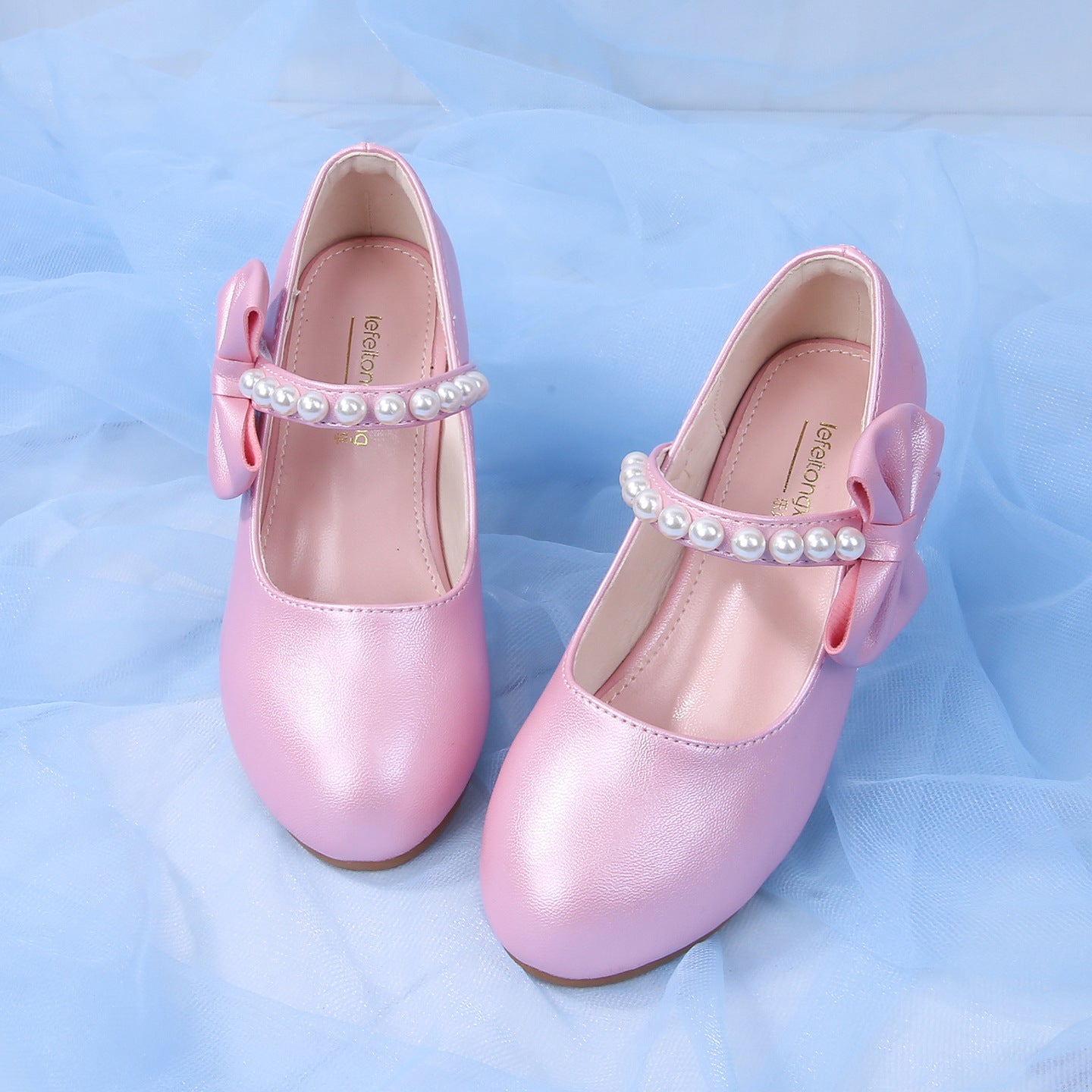 Mädchen elegante Ballerinas mit Schleifen- und Perlenakzenten R&B