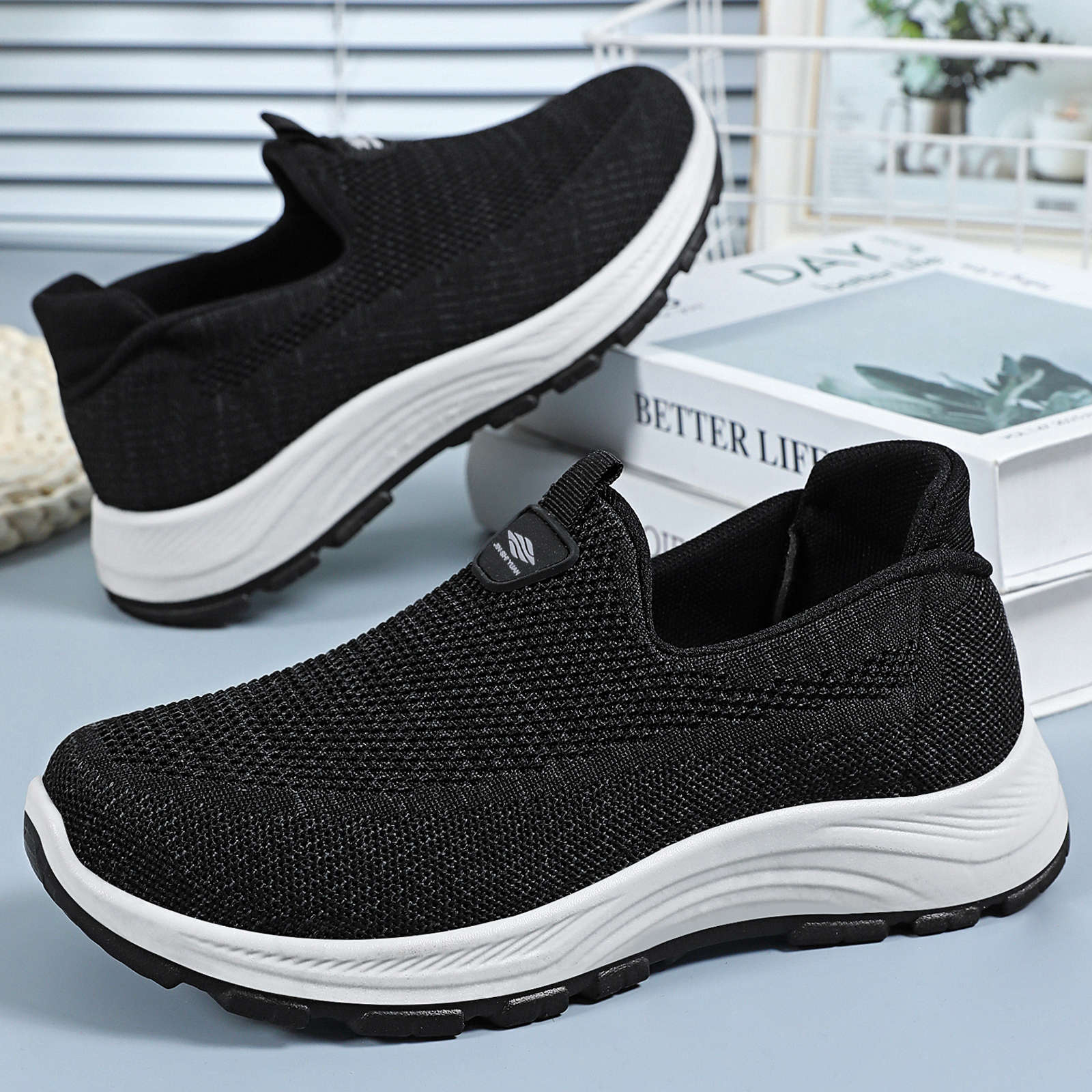 Damen Atmungsaktive Komfort-Sneaker mit elastischem Einsatz und dämpfender Sohle R&B