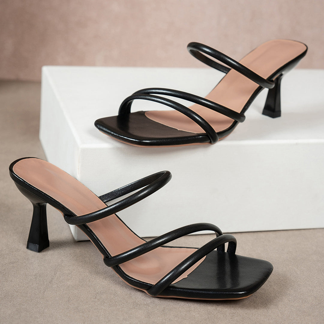 Damen nan minimalistische Sandalette mit drei schmalen Riemen, quadratischer Zehenform und femininem Trichterabsatz R&B