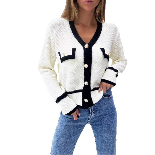 Damen Elegante Strickjacke mit Perlenknöpfen und Kontrastdetails R&B