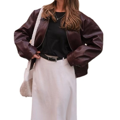 Damen Kunstlederjacke mit auffälliger Schnittführung R&B