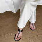 Damen elegante Zehentrenner-Sandalen mit modischem Riemendesign R&B