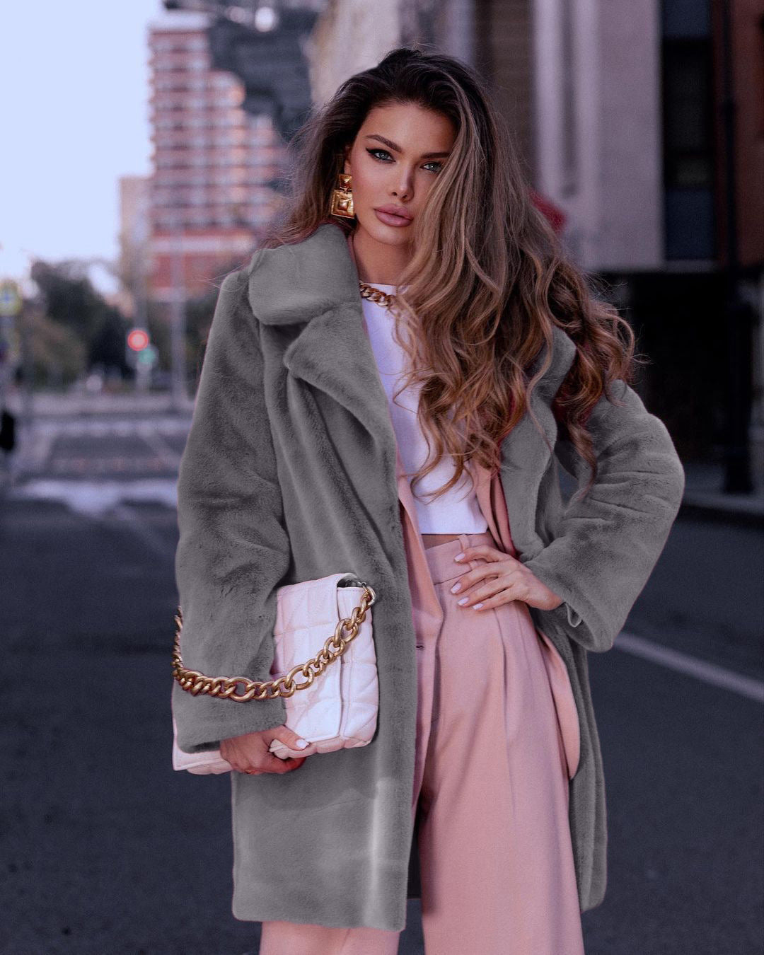 Damen Eleganter Kunstpelzmantel mit breitem Revers und weitem Schnitt R&B