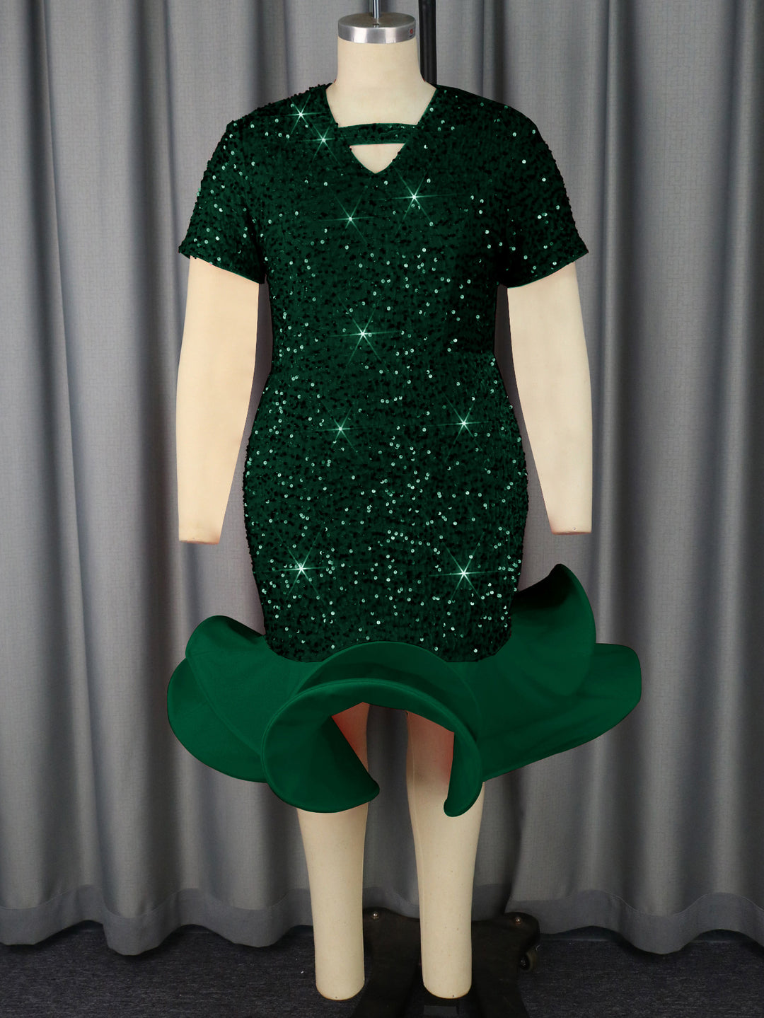 Damen glamouröses Abendkleid mit schimmernden Pailletten und voluminösem Saum R&B