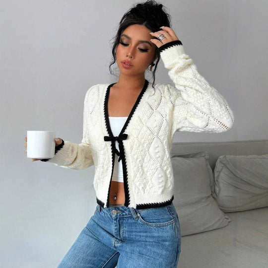 Damen lässige Strickjacke mit kontrastierenden Rippeneinsätzen und Kordelzug R&B