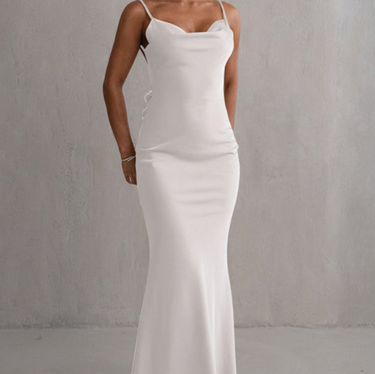 Damen Elegantes und figurbetontes Maxikleid mit tiefem Rückenausschnitt und floralen Applikationen R&B