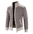 Herren Strickjacke mit hohem Kragen und kariertem Innenfutter