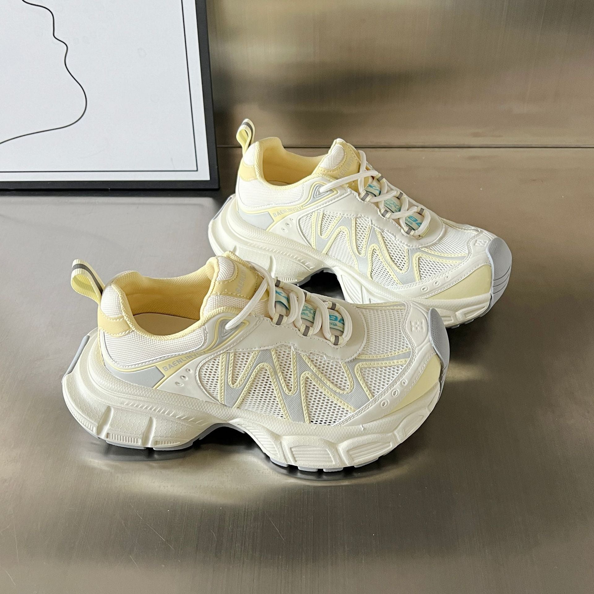 Damen Sportliche Sneakers mit atmungsaktivem Mesh und dämpfender Sohle R&B