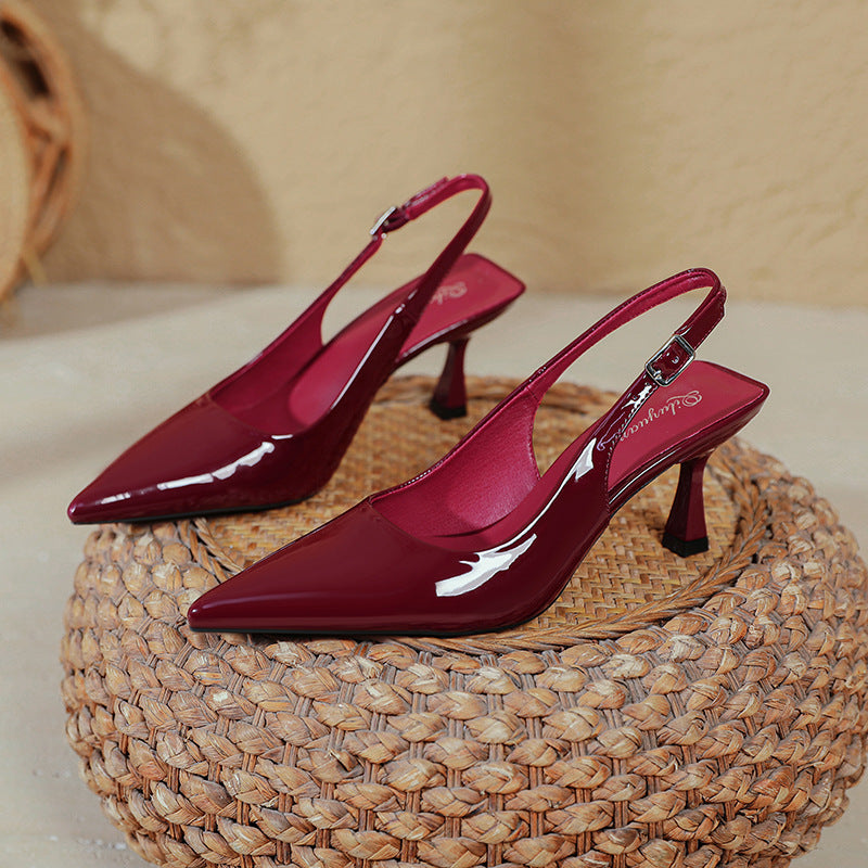 Damen Slingback-Pumps mit elegantem spitzen Design und funktionalem Riemen