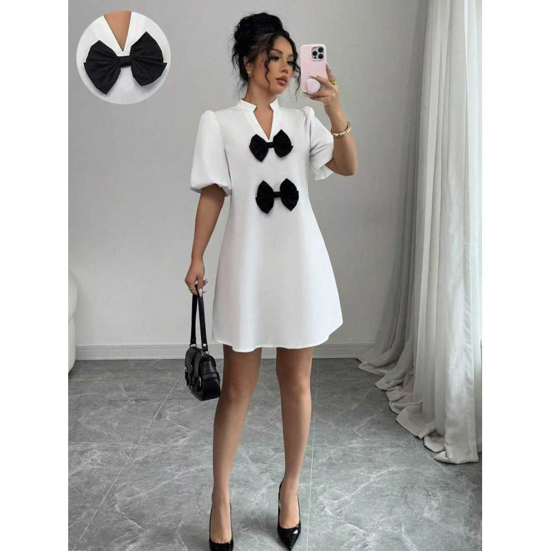 Damen Kurzarmkleid mit Schleifendetails und V-Ausschnitt R&B