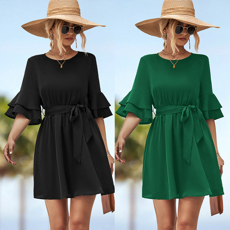 Damen Freizeitkleid mit voluminösen Rüschensäumen und tailliertem Gürtel R&B