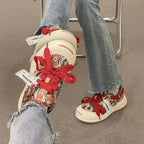 Damen modische Sneaker mit gefransten Details und auffälligem Schnürsystem R&B