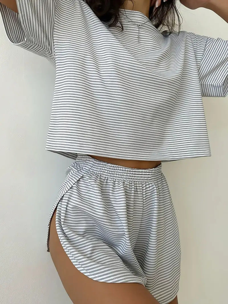 Damen Lässiges Streifen-Set mit weitem T-Shirt und Shorts R&B