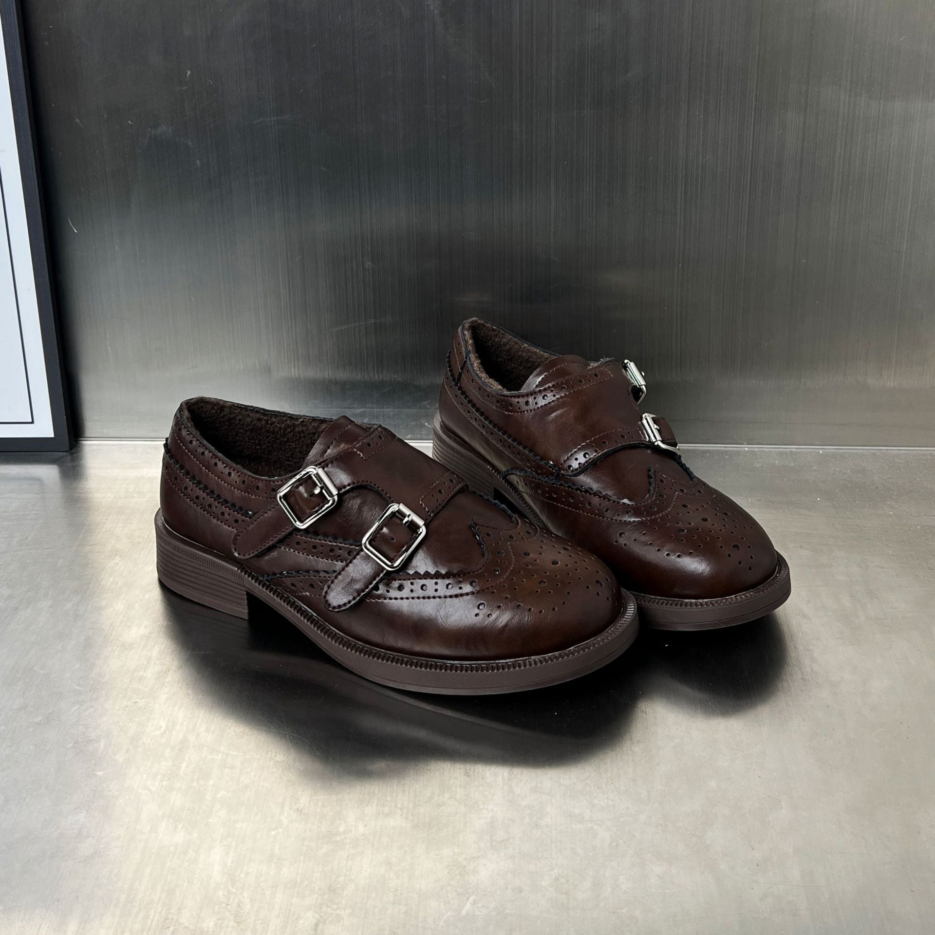 Damen Elegante Mokassins mit dekorativem Doppelschnallenverschluss und stilvollen Perforationen R&B