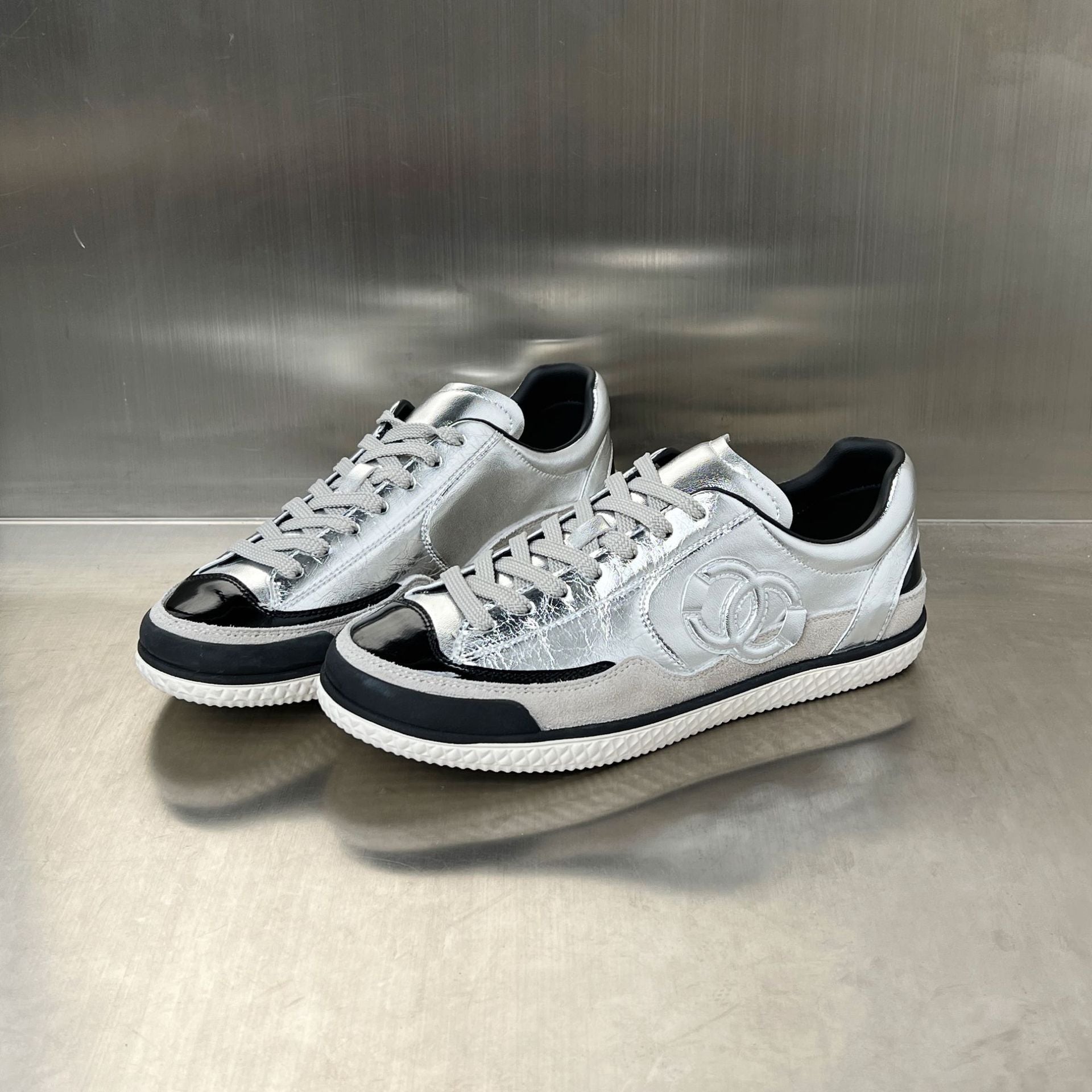 Damen multifunktionale Sneakers mit ergonomischem Fußbett und rutschfester Sohle R&B