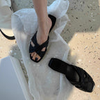 Damen Elegante Riemensandalen mit modernen Faltendetails R&B