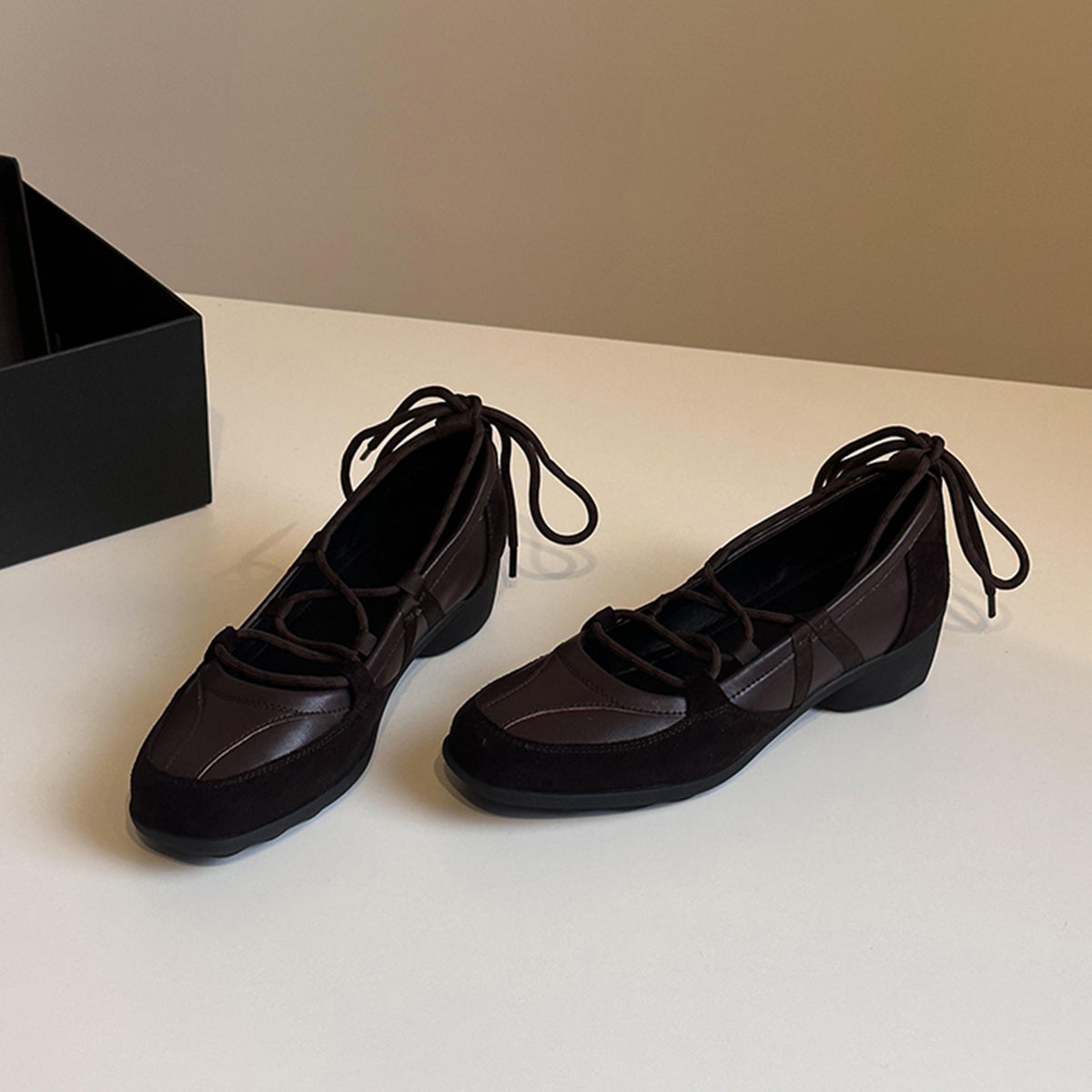 Damen Komfortable Ballerinas mit spielerischem Riemchen-Design und bequemer Sohle Heidi Mode