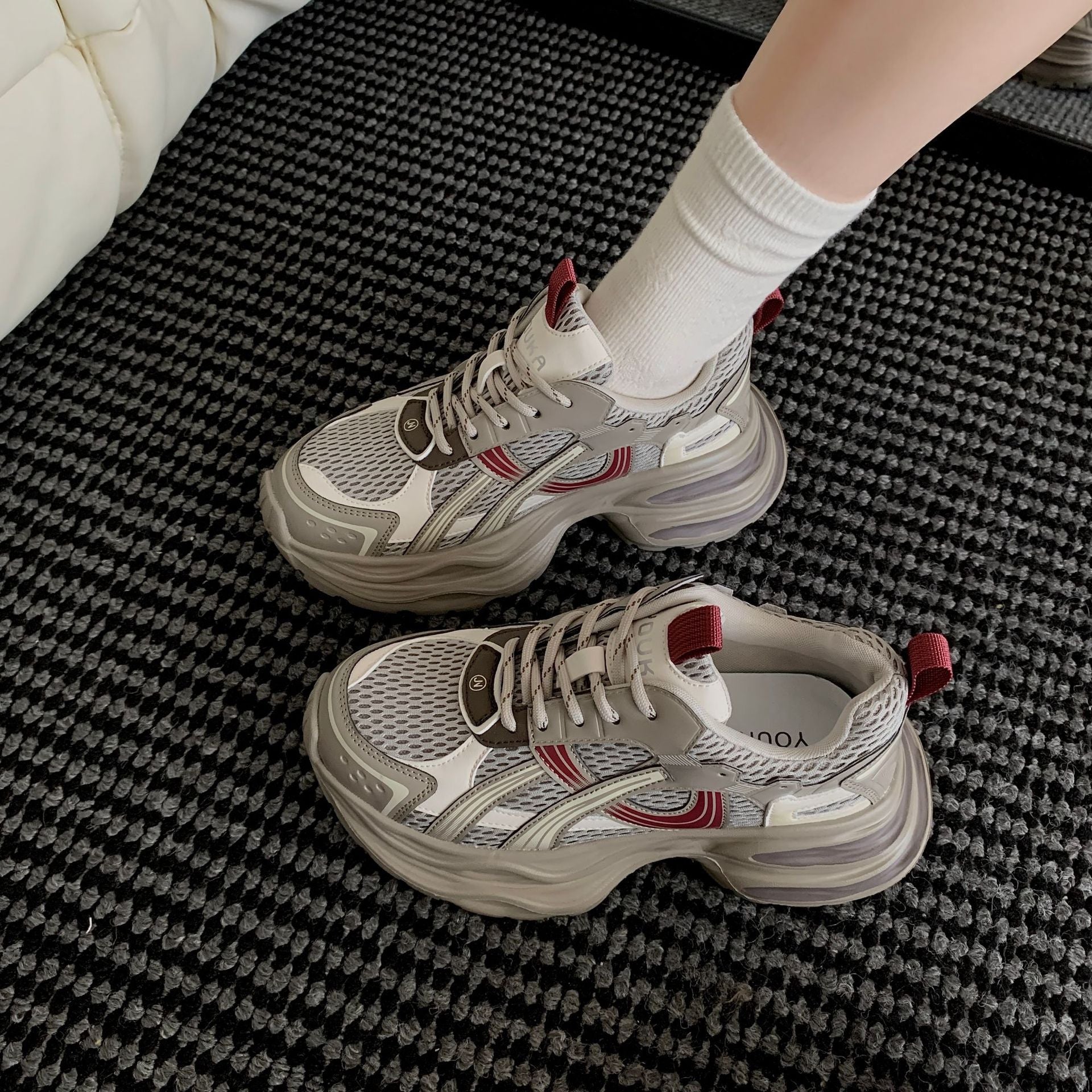 Damen Sportliche Lauf Sneakers mit atmungsaktiver Mesh-Oberfläche und komfortabler Dämpfung R&B