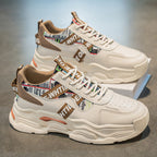Damen Sportliche Chunky Sneakers mit modernem grafischen Design