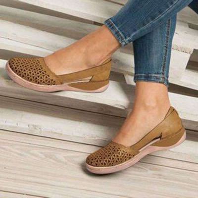 Damen bequeme und stilvolle Slipper mit perforiertem Design R&B