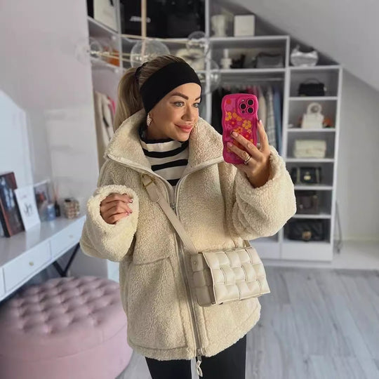 Damen Flauschige Fleecejacke mit hohem Kragen und praktischen Taschen R&B