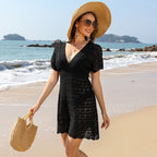 Strandkleid mit tiefem V-Ausschnitt