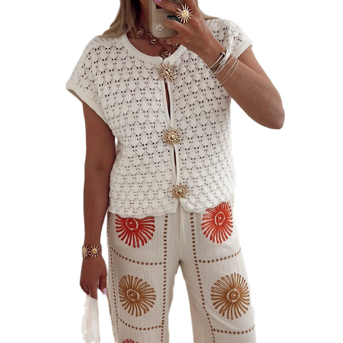 Damen Strickoberteil mit floralen Knöpfen und luftiger Verarbeitung R&B