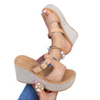 Damen Wedge-Pantoletten mit raffinierten Riemen und bequemer Sohle R&B