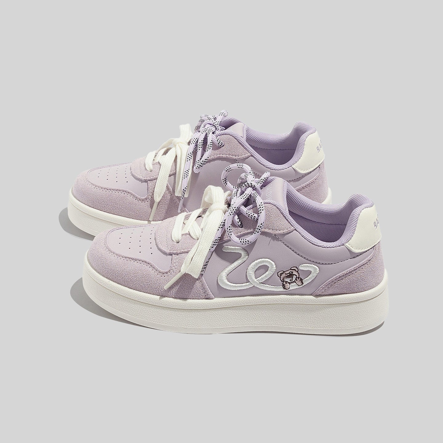 Damen Komfortable Freizeitsneaker mit modischem Stickereidesign