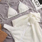 Damen Triangel-Bikini mit modischem Wickelrock und eleganten Details R&B