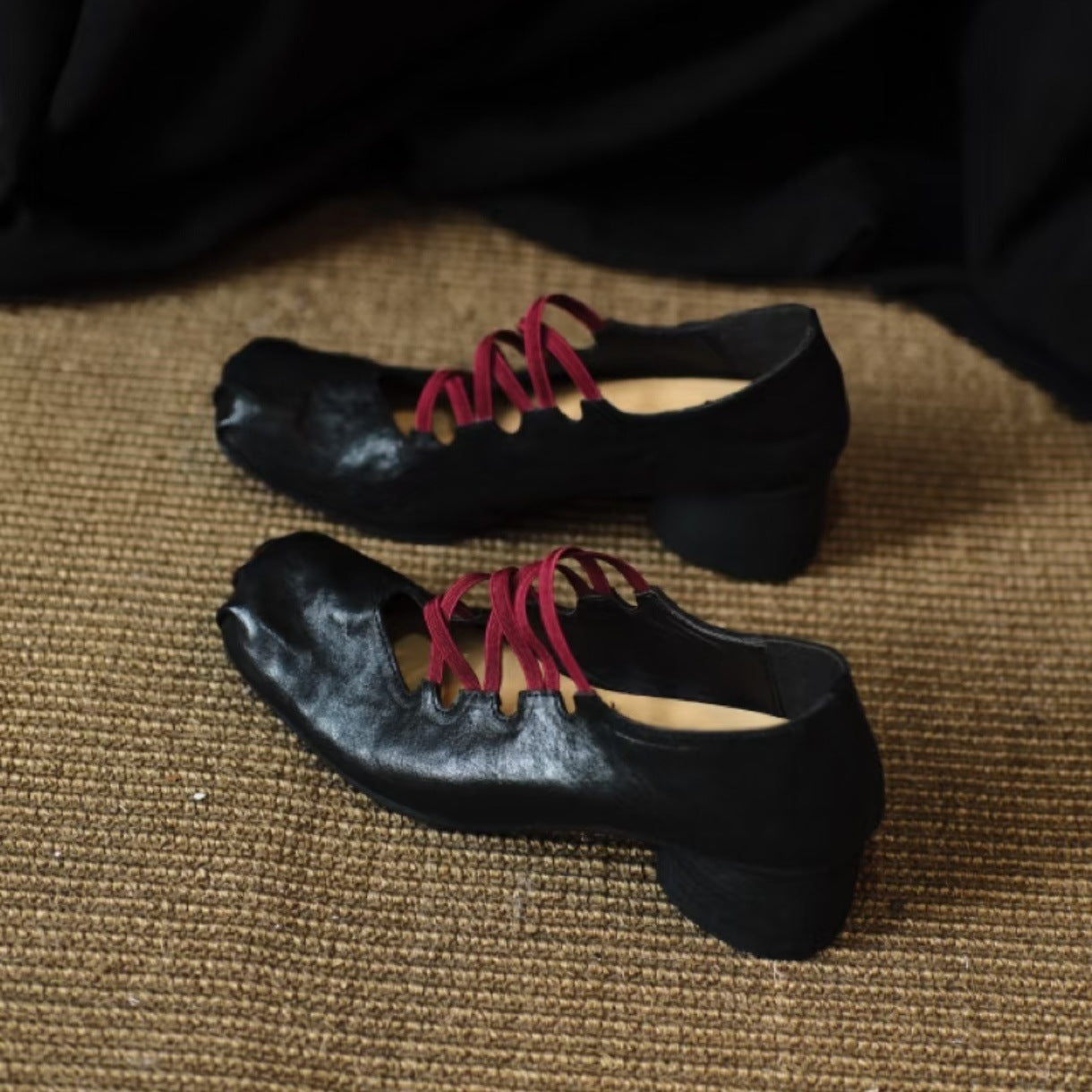 Damen Elegante Schnürschuhe mit ausgefallenem Design und hochkanntiger Zehenpartie