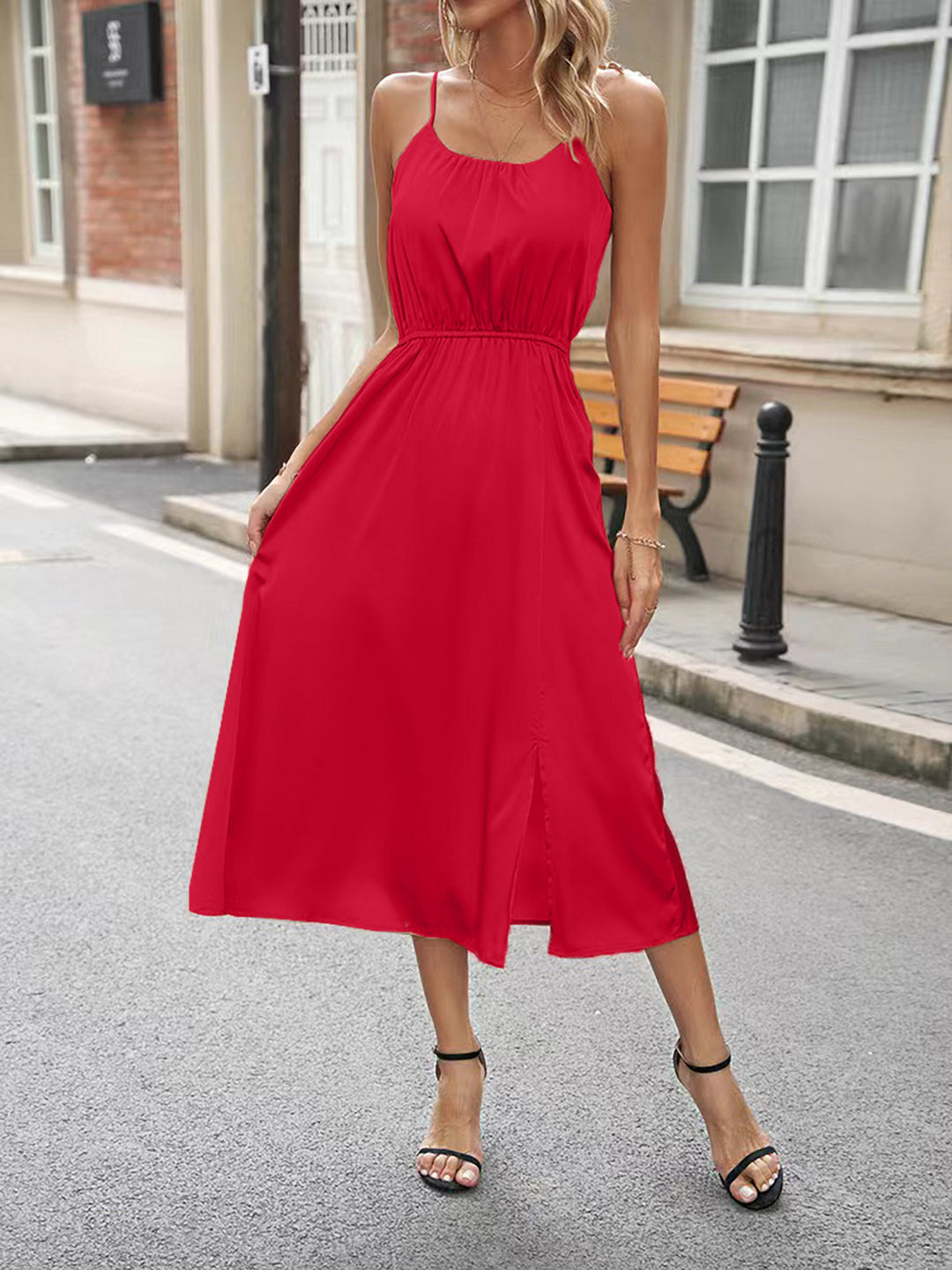 Damen Maxikleid mit luftiger Passform und eleganten Trägern R&B