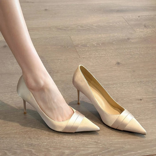 Damen elegante spitze Pumps mit Zierschleifen R&B