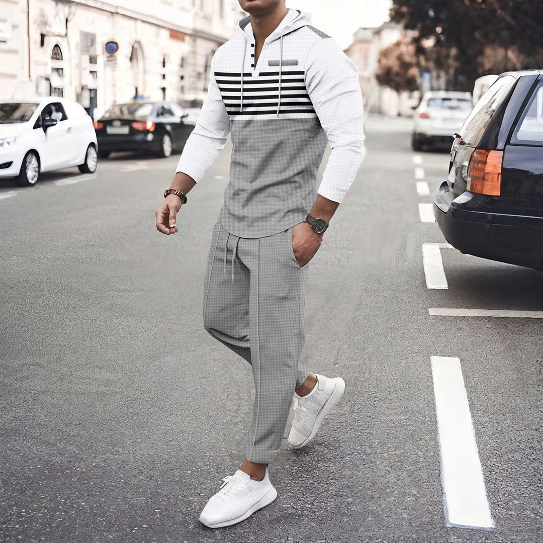 Herren nan urbanes Kapuzen-Henley Freizeitset mit Streifenpasse und gekürzter Joggerhose R&B