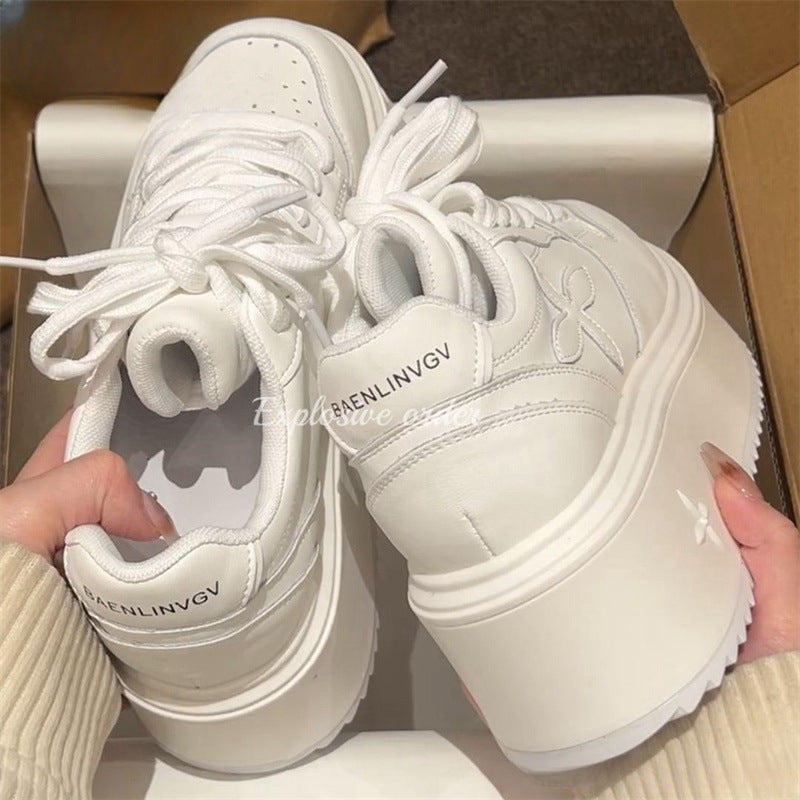 Damen Plateau-Sneaker mit modischem Design und stabiler Sohle R&B