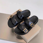 Damen modische Sandalen mit doppeltem Riemendesign und goldenen Schnallen R&B