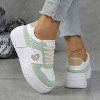 Damen Plateau-Sneaker mit modischer Sohle und komfortabler Dämpfung R&B