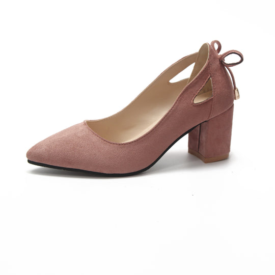 Damen nan spitze Pumps mit seitlichen Cut-Outs, Fersenband mit Zierkordel und massivem Blockabsatz R&B